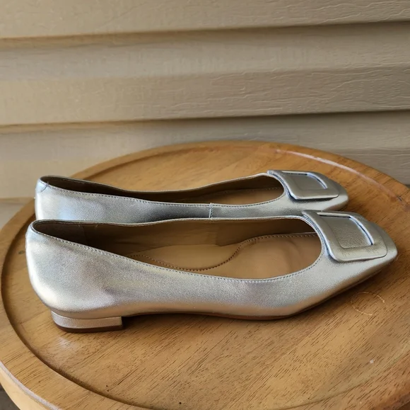 Talbots Sutton buckle silver metallic flats size 8 - Picture 7 of 13